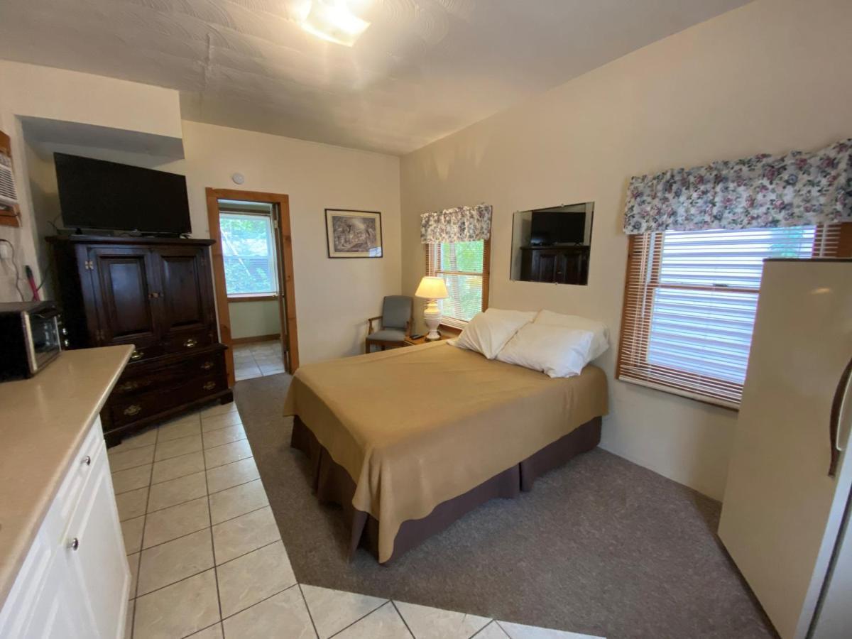 Boulders Resort Lake George Eksteriør billede